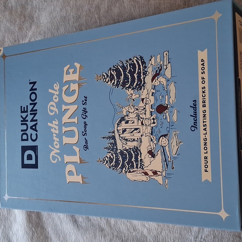 Nwt Duke Cannon North Pole Plunge Gift Box. 4 Duke Cannon Soaps
